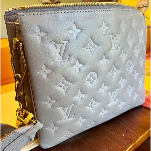 Louis Vuitton Coussin PM - Picture 2 of 9